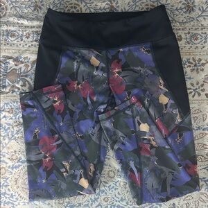 Patagonia Black and Purple Patterned Leggings
